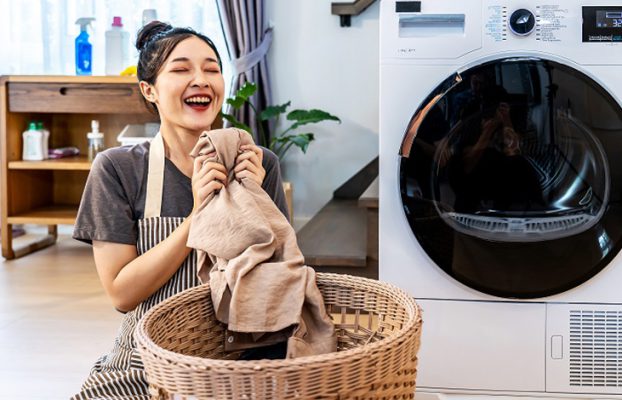 How to Get Rid of Bad Odors from Clothes Using the Right Detergents?
